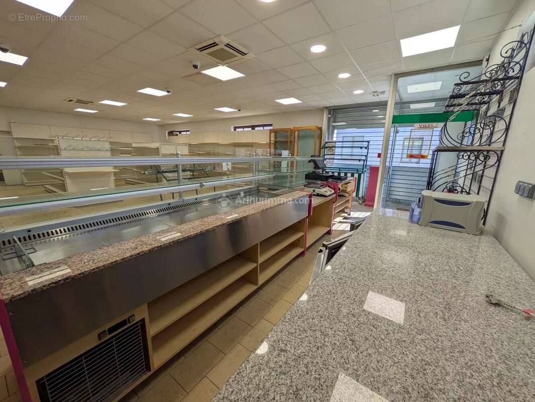 Local commercial - photo 3