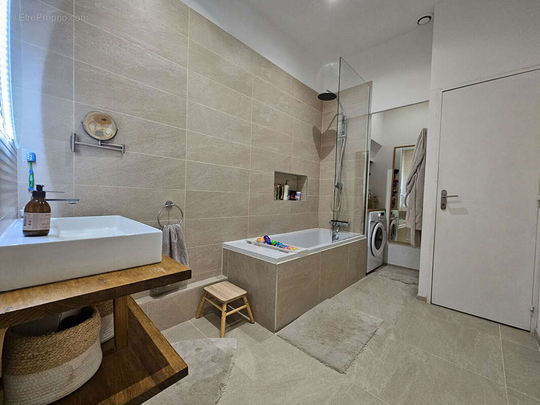 Appartement à LYON-4E