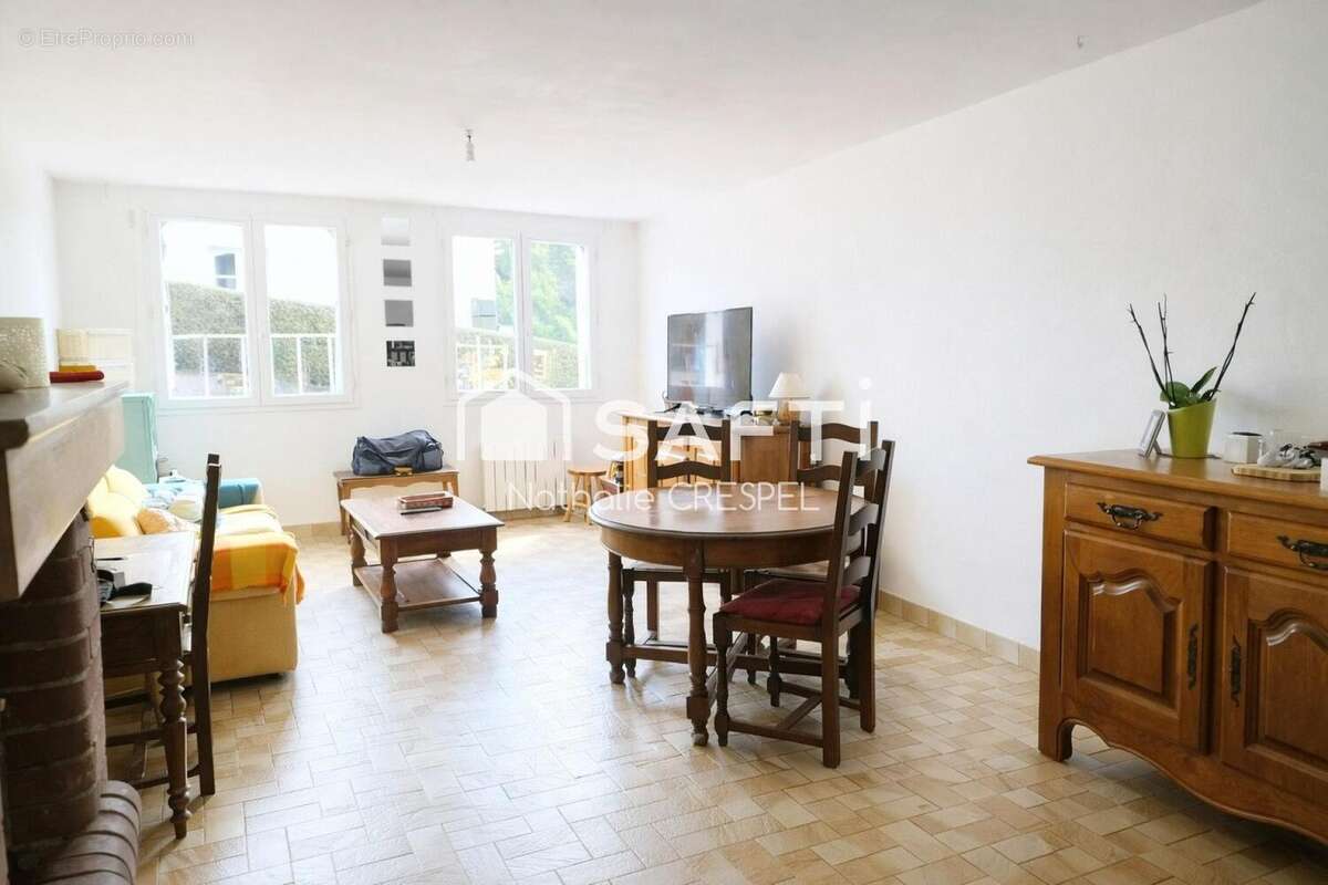 Photo 8 - Maison à AMBRIERES-LES-VALLEES