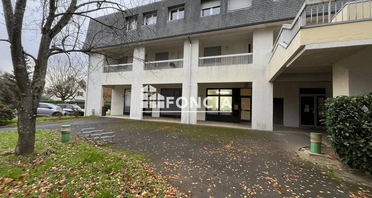 Commerce à GOUVIEUX