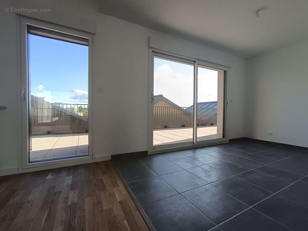 Appartement à LA RICHE