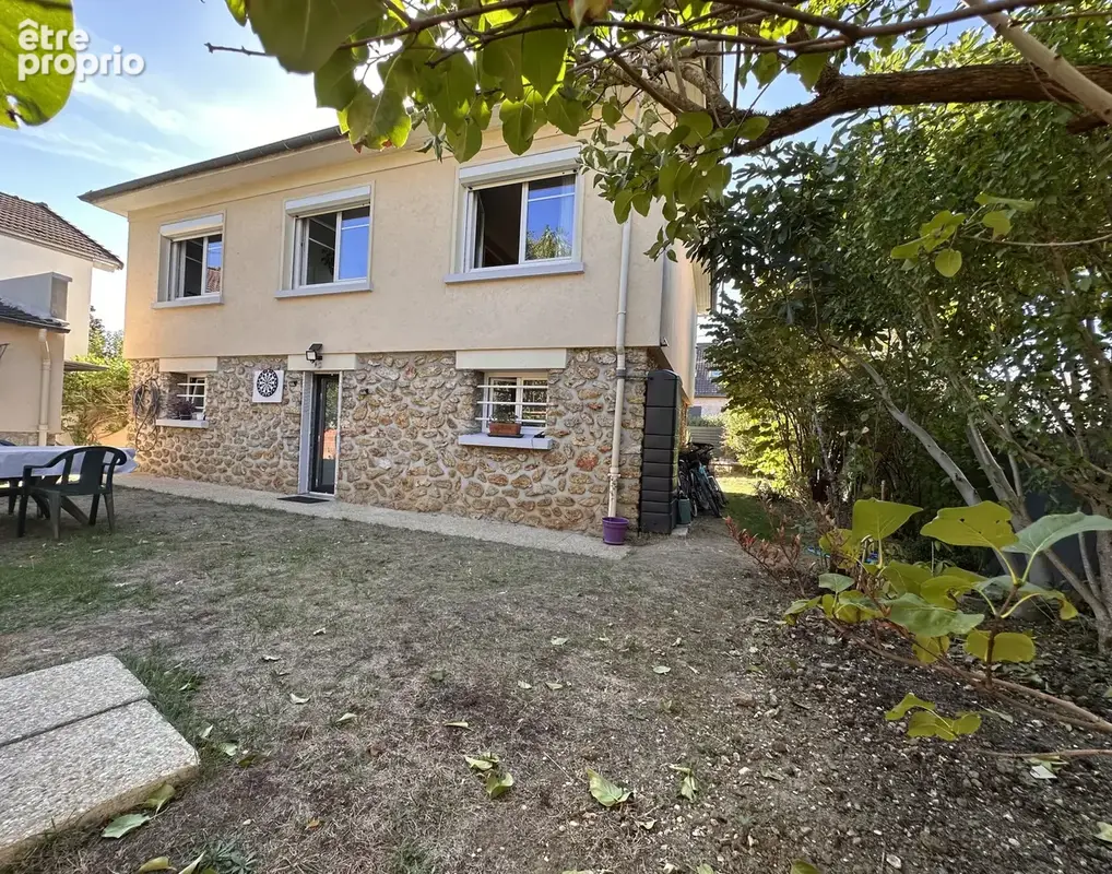 Maison à VAIRES-SUR-MARNE