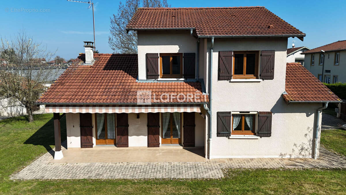 Maison à VILLARS-LES-DOMBES