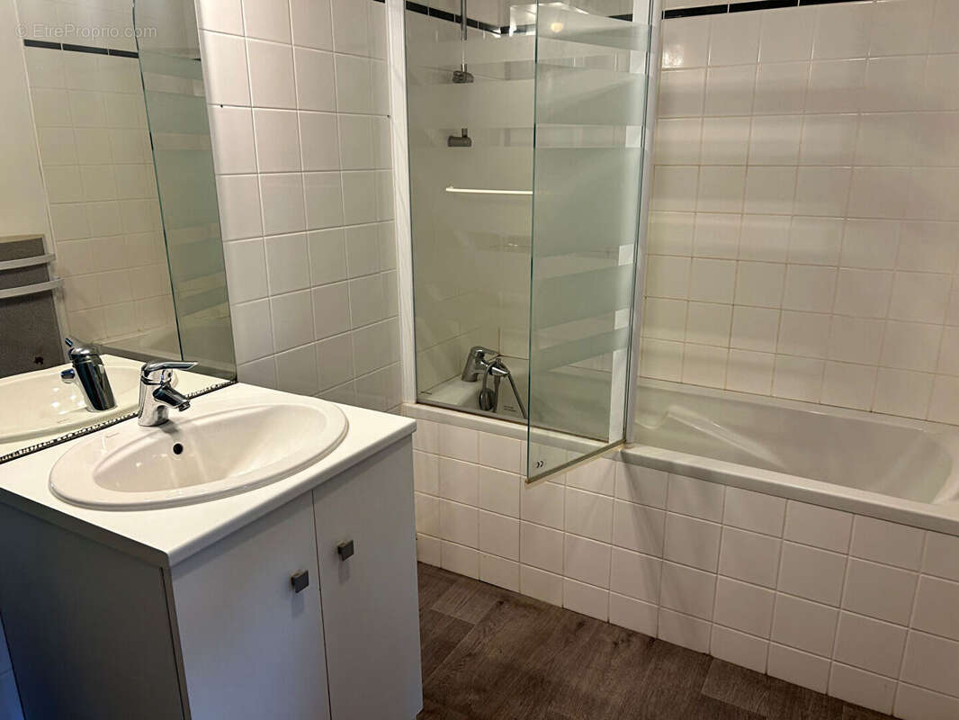 Appartement à SAINT-ERBLON