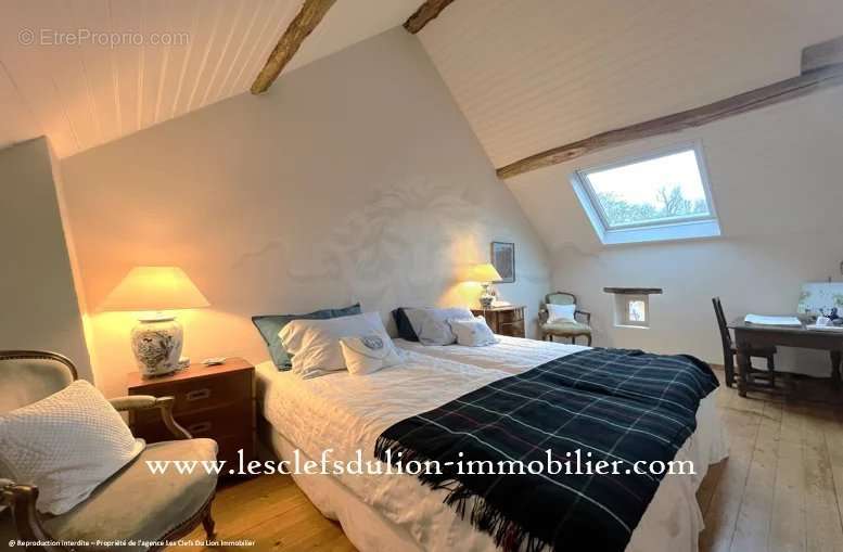 Maison à LORREZ-LE-BOCAGE-PREAUX