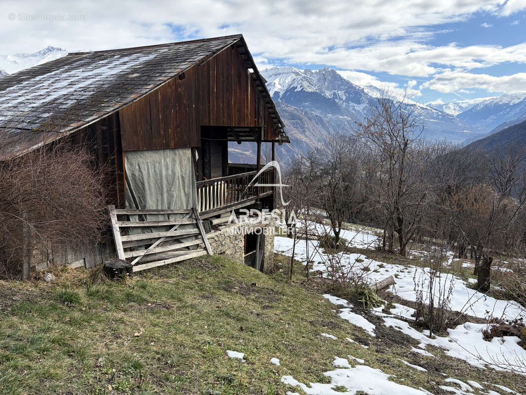 Terrain à JARRIER