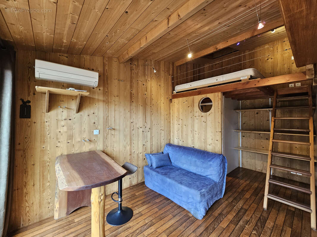 Maison à PUY-GUILLAUME