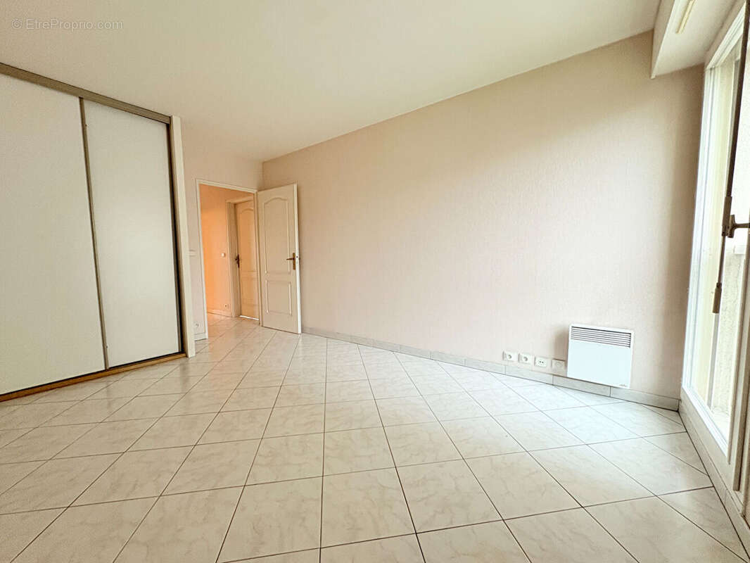 Appartement à ROSNY-SOUS-BOIS