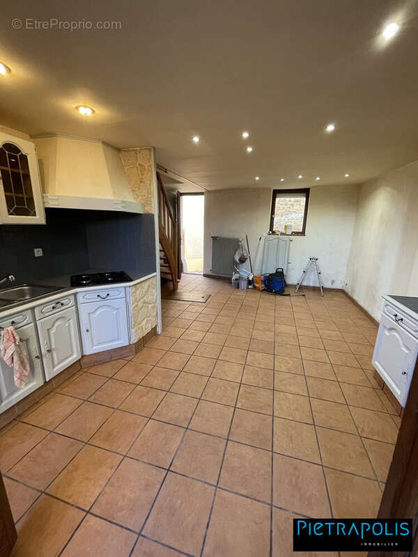 Maison 52 m² à Saint-Galmier  - photo 2