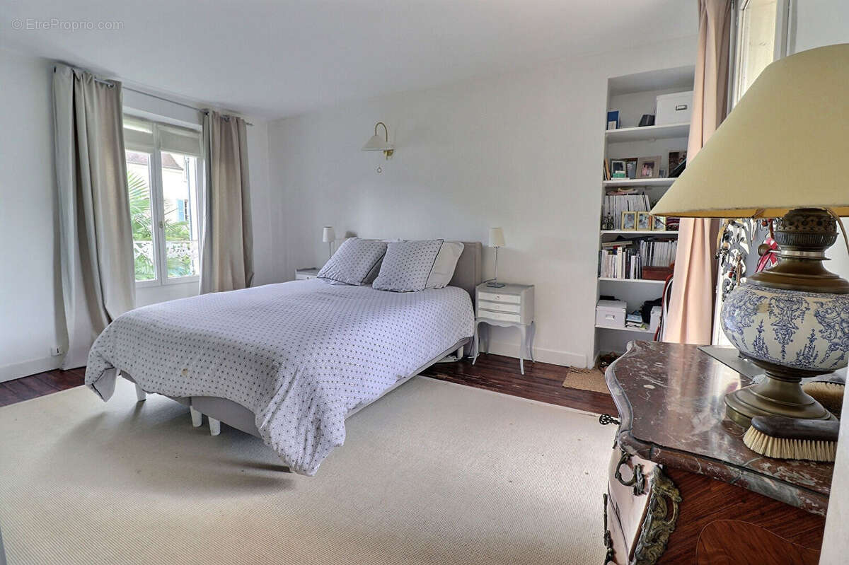 Maison à SAINT-GERMAIN-EN-LAYE