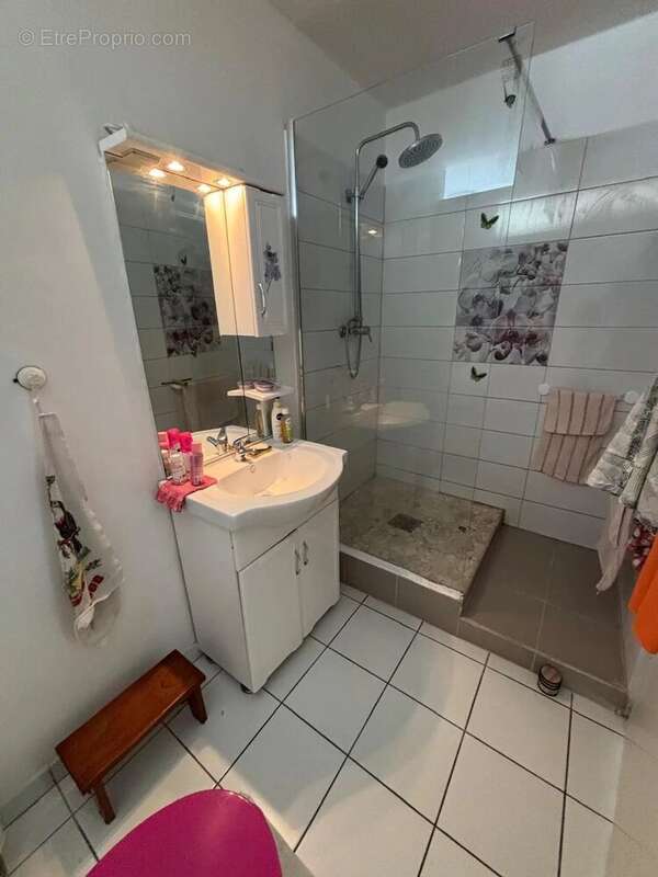 Appartement à SAINTE-LUCE