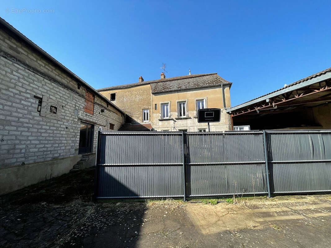 Appartement à SAINT-GERMAIN-DU-BOIS