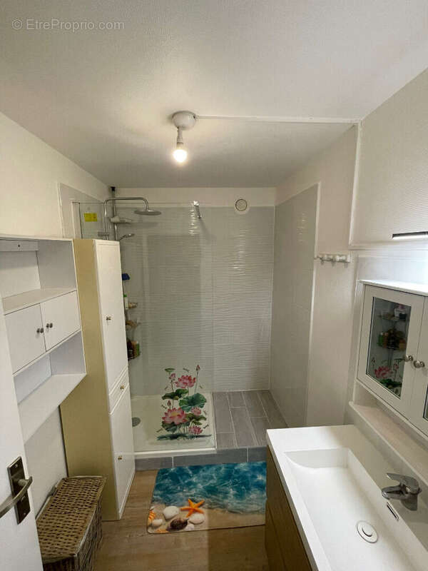 Appartement à SAINT-JEAN-DE-BRAYE