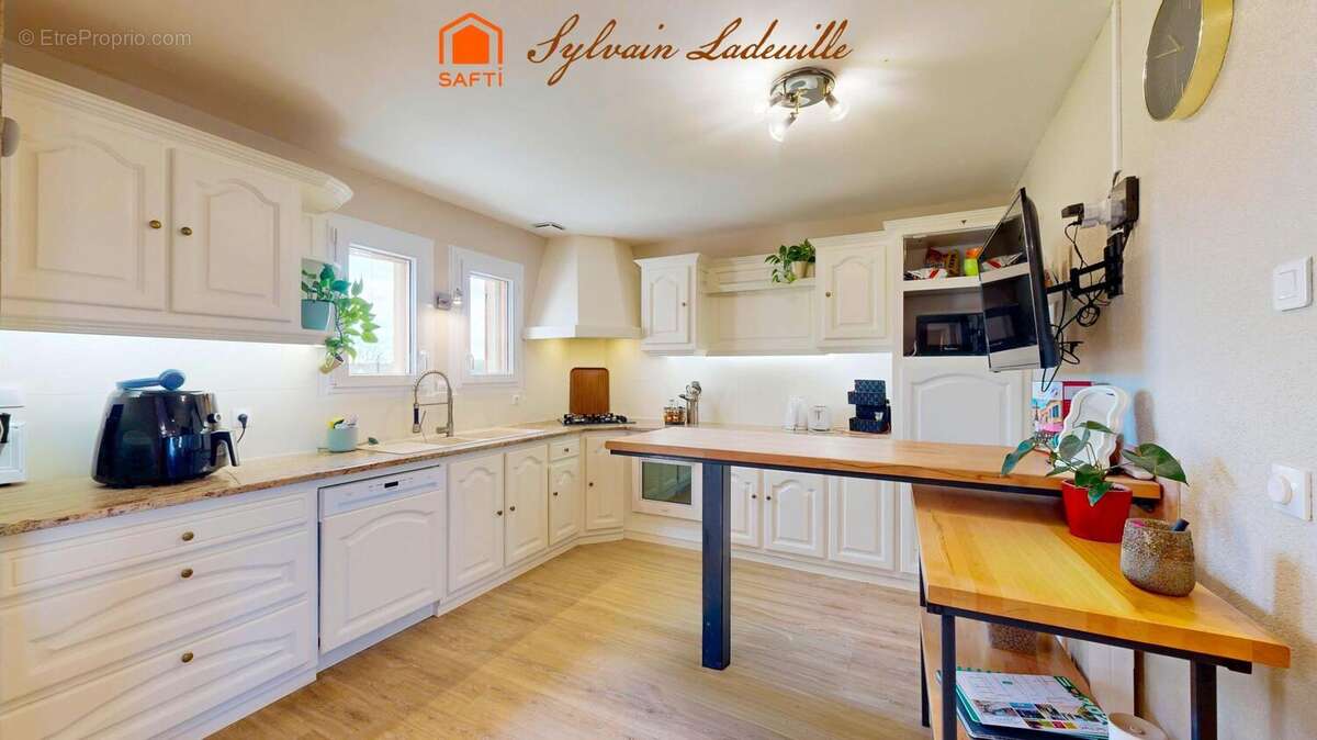 Photo 5 - Maison à MEYRALS