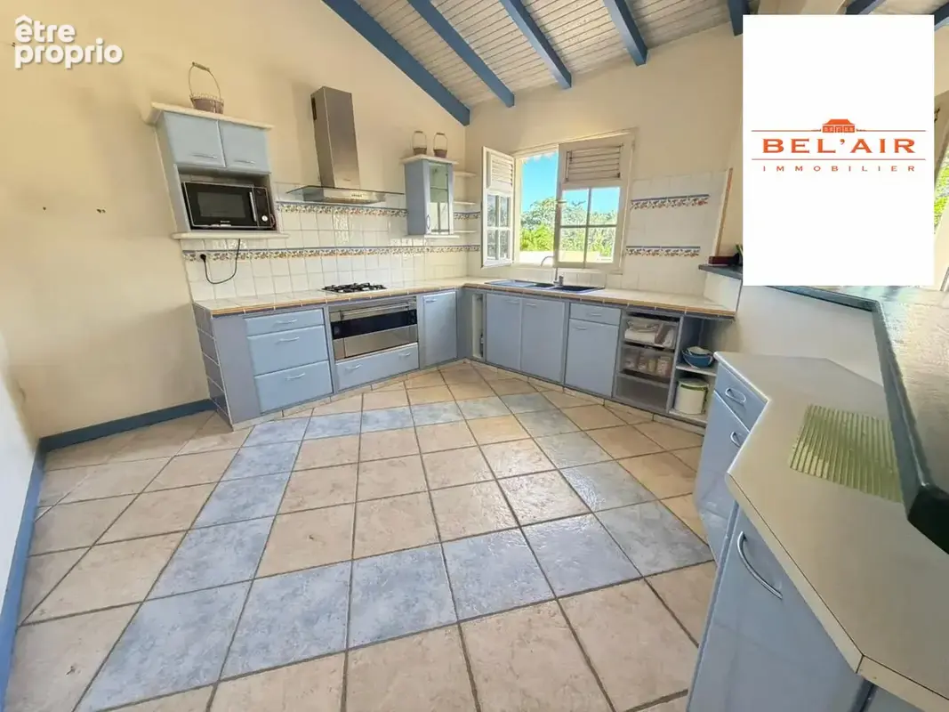 Maison 6 pièces 210 m² à vendre à Le Robert (97231) - photo 3