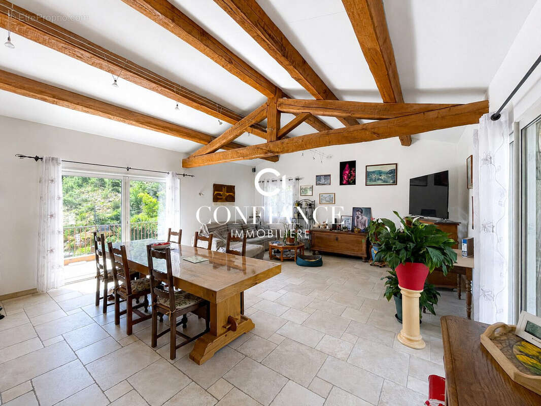 Maison à CUEBRIS