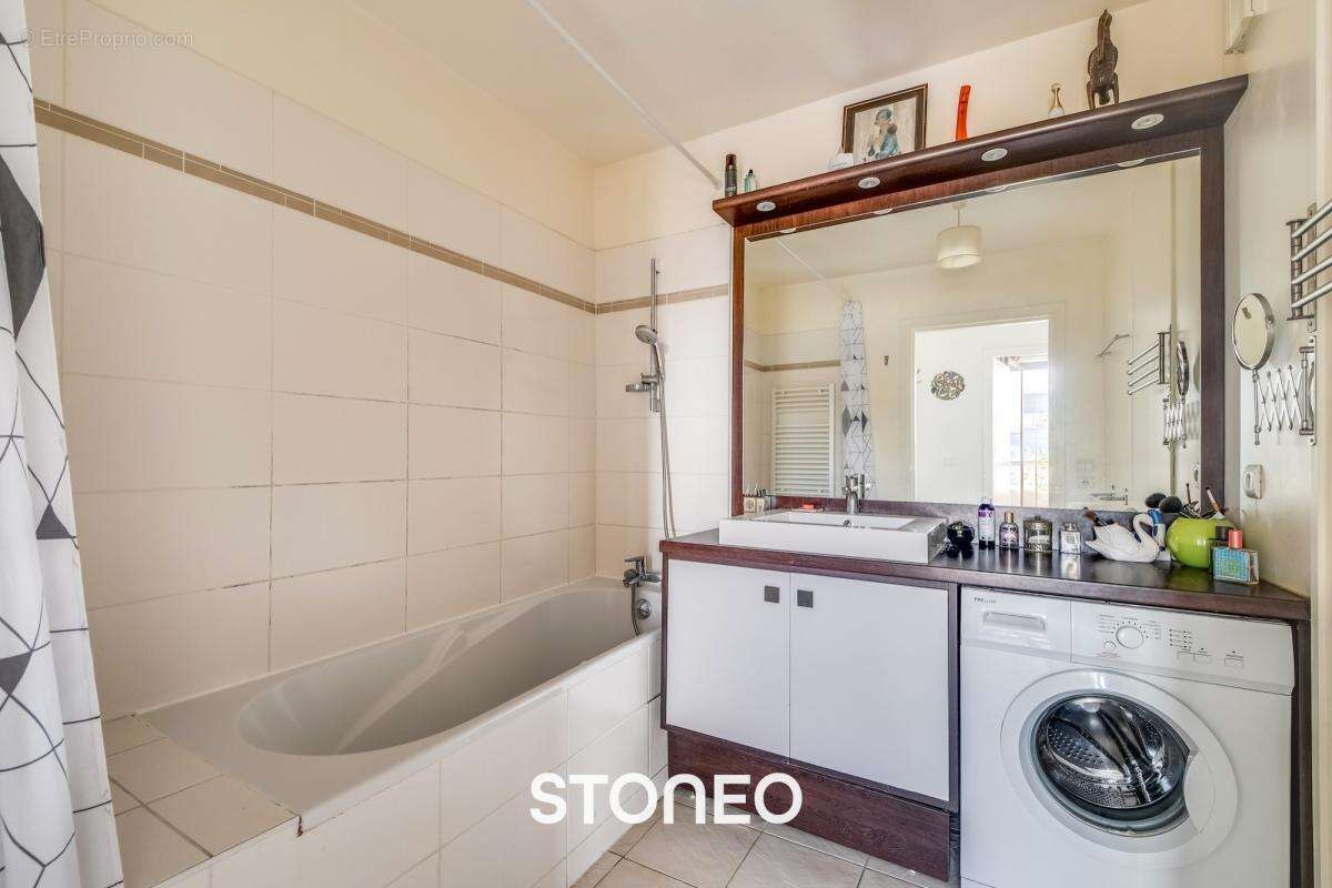 Appartement à PARIS-19E