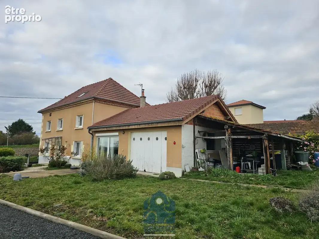Maison avec garage, terrasse couverte et hangar - photo 12