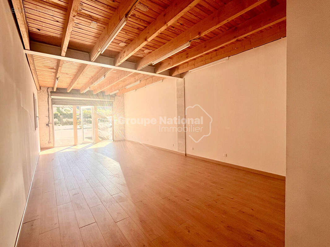 Parking à BARBENTANE