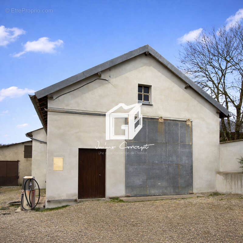 Maison à SAINTE-JULIETTE-SUR-VIAUR