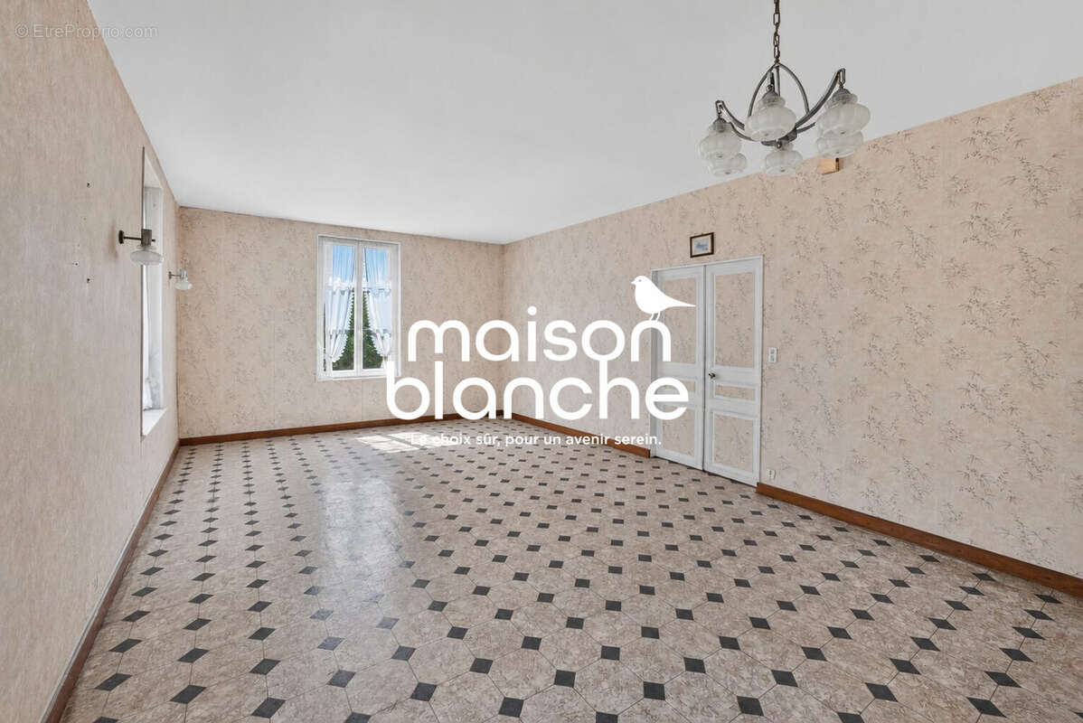 Maison 127 m² à Vancais  - photo 7