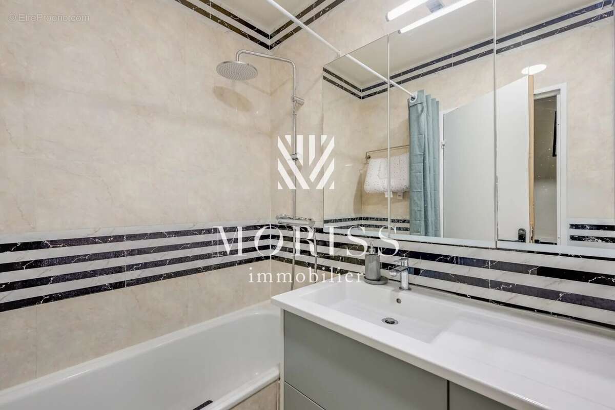 Appartement à PARIS-19E