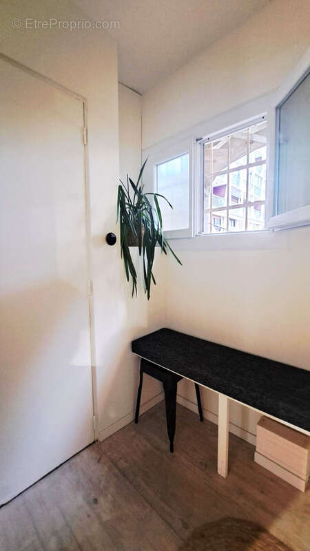 Commerce à LA GRANDE-MOTTE