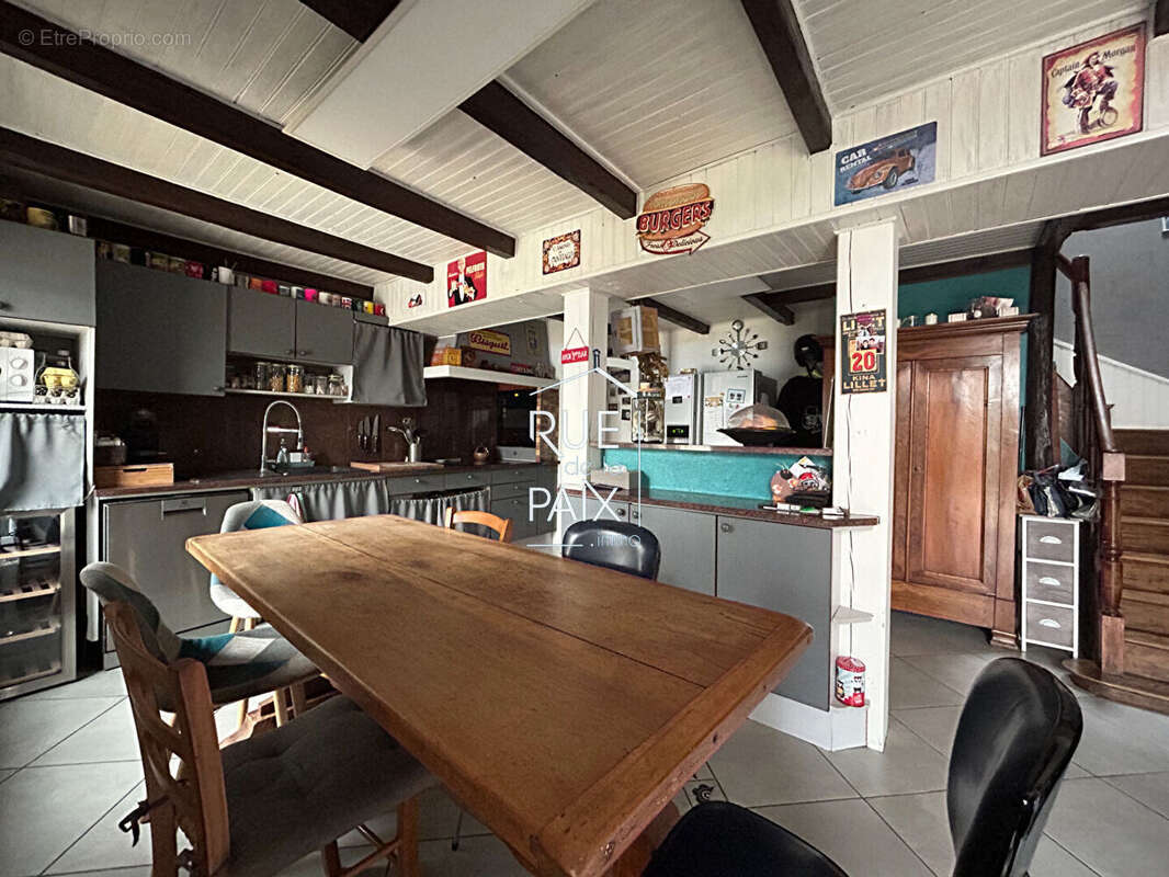 Maison à LA ROCHE-RIGAULT