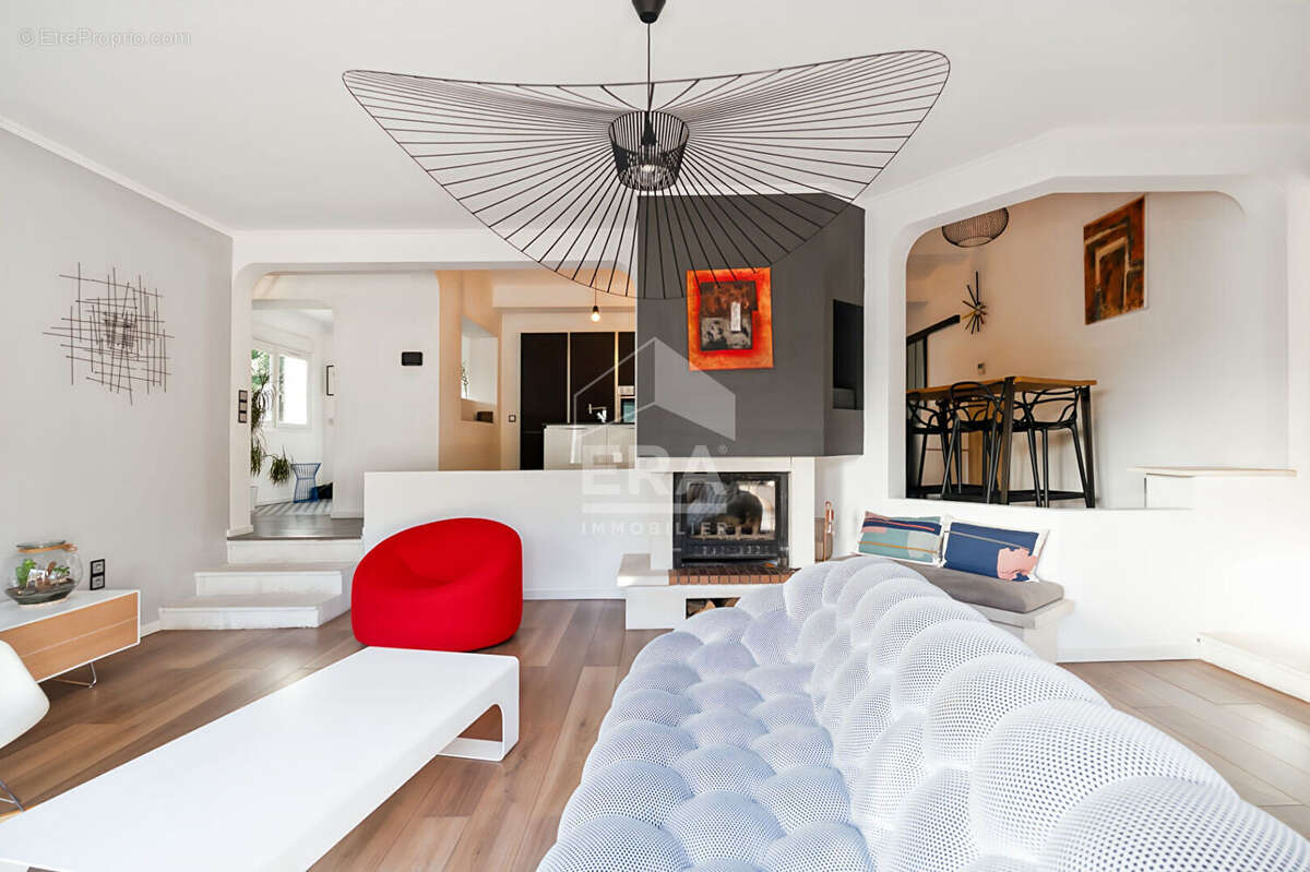 Maison à BOUC-BEL-AIR