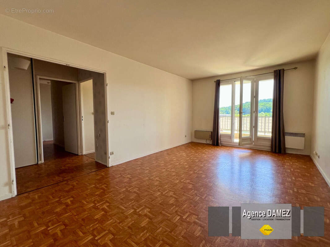 Appartement à DOURDAN