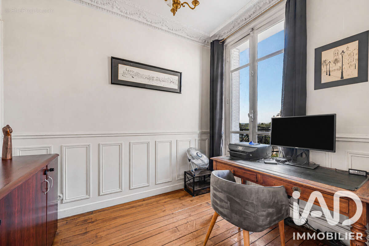 Photo 3 - Appartement à COURBEVOIE