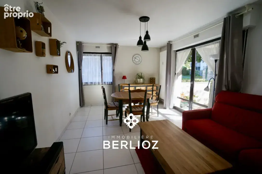 Appartement à MEYLAN