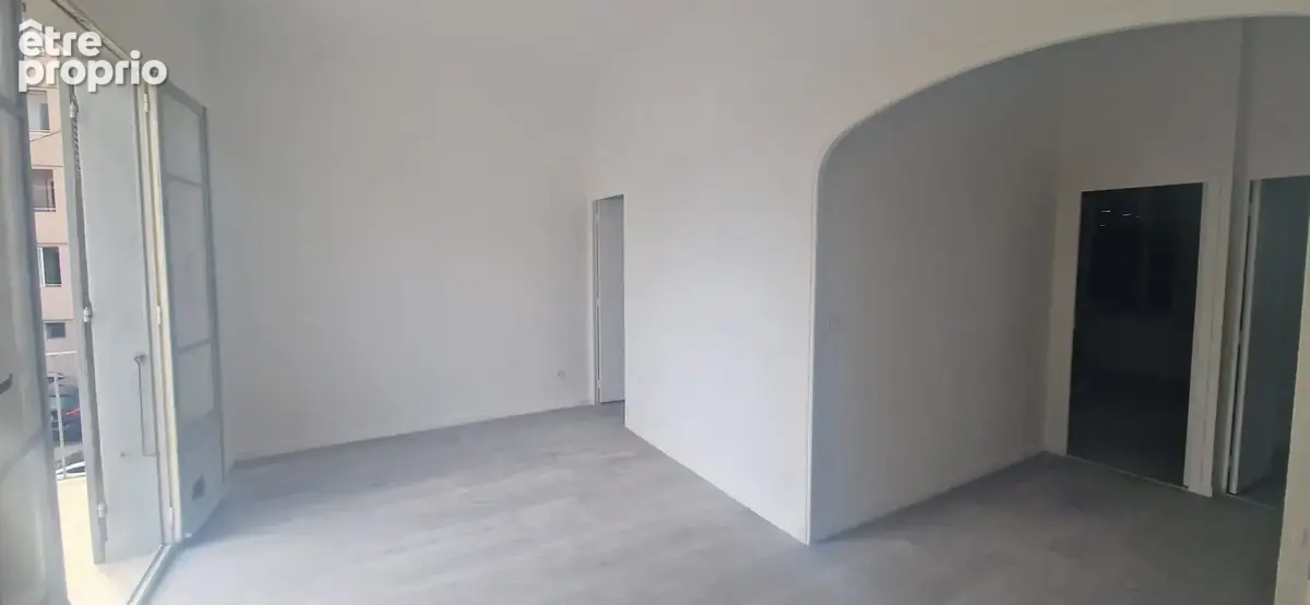 Appartement T4 divisible de 72 m2 + balcon - photo 5
