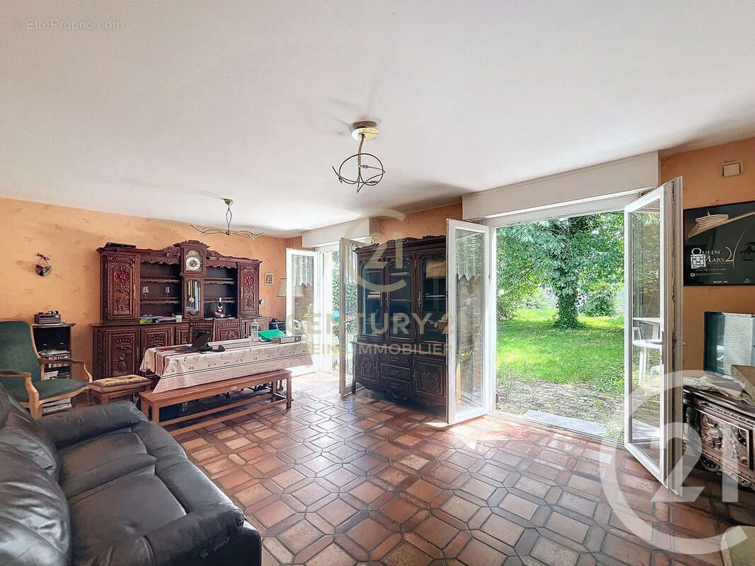 Maison 6 pièces 124 m² à vendre à Rennes (35200) - photo 2