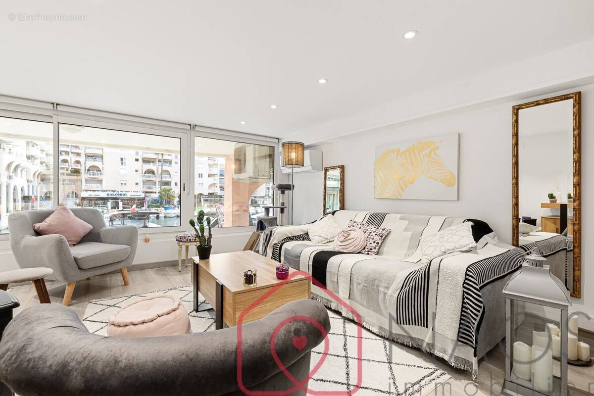 Appartement à FREJUS