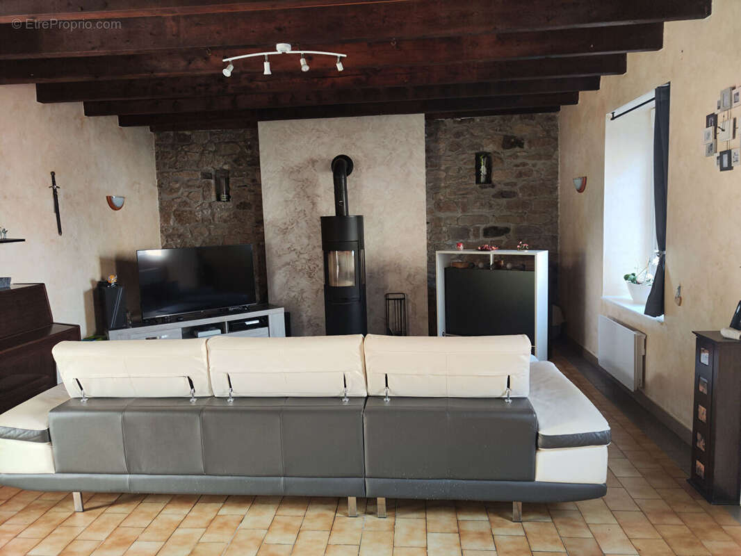 Maison à LANRODEC