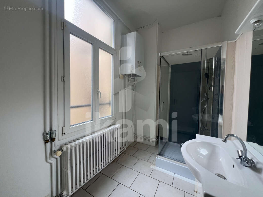Appartement à ROMANS-SUR-ISERE