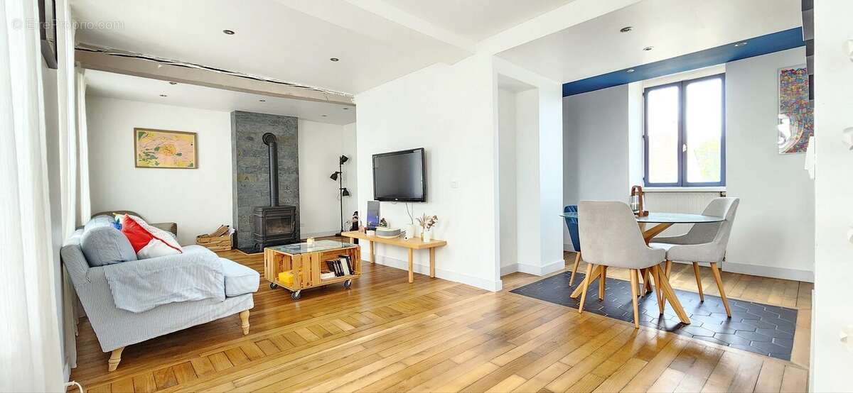 Appartement à CHAUMONTEL