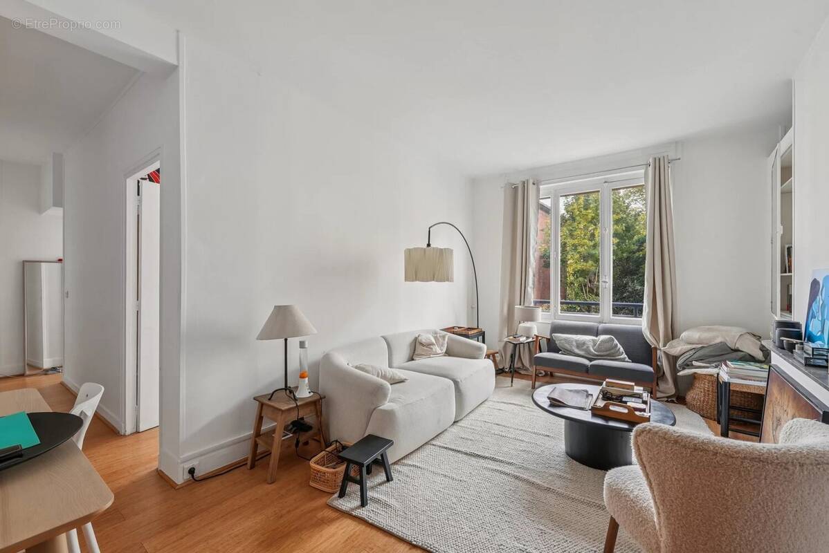 Appartement à NEUILLY-SUR-SEINE