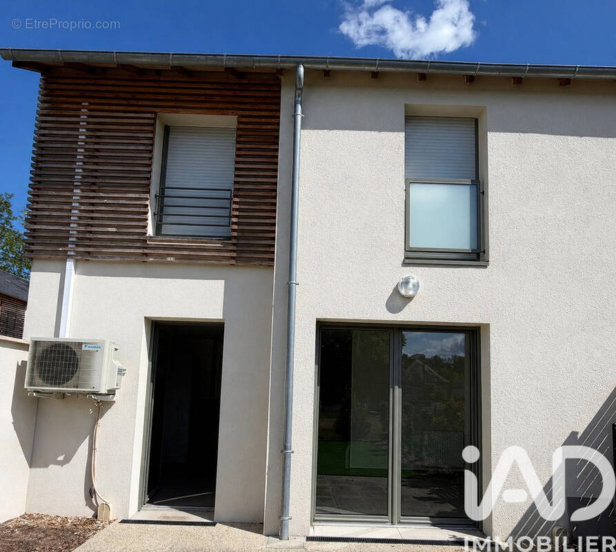 Photo 1 - Maison à VERNOU-SUR-BRENNE
