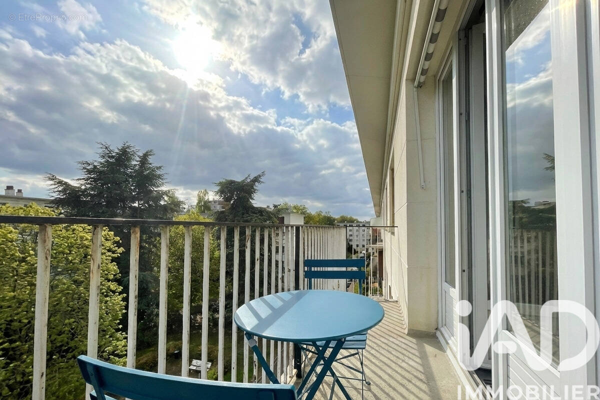 Photo 1 - Appartement à LA CELLE-SAINT-CLOUD