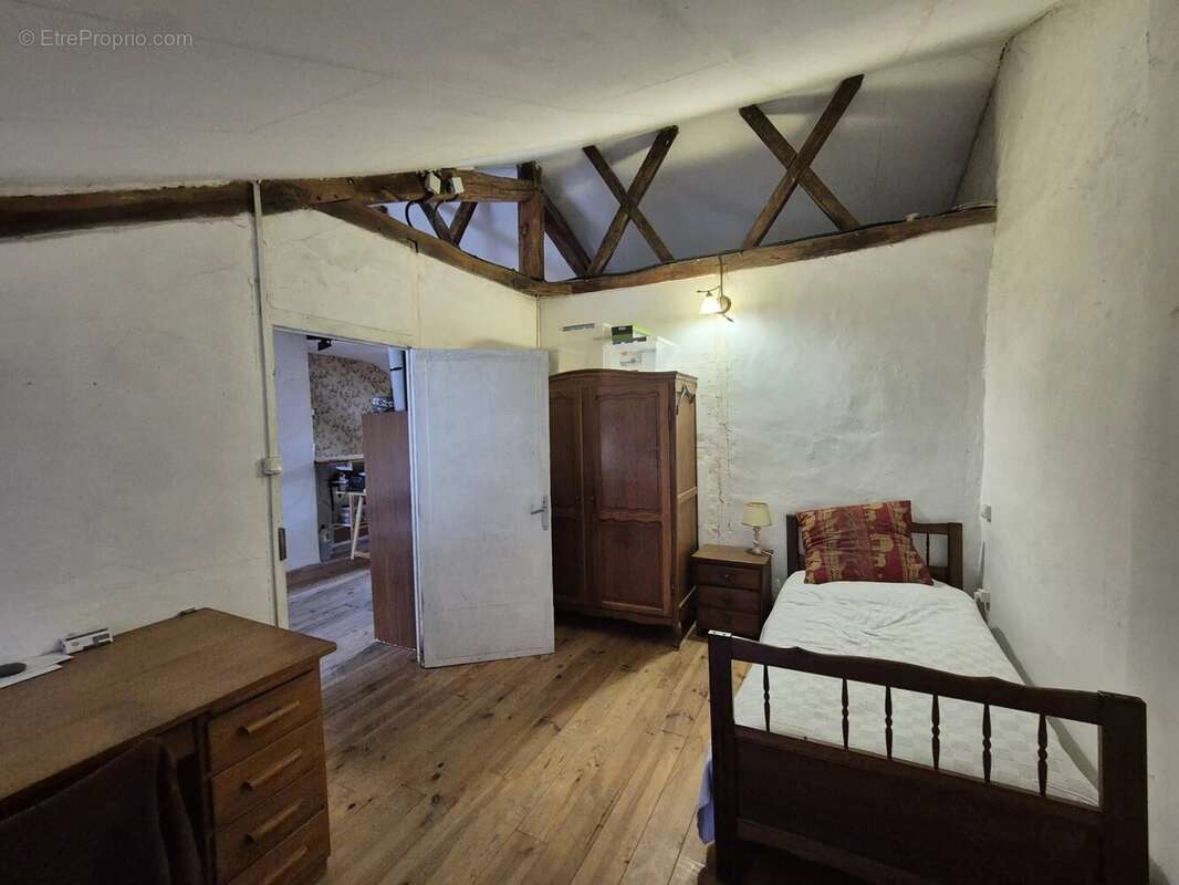 Appartement à VIC-FEZENSAC