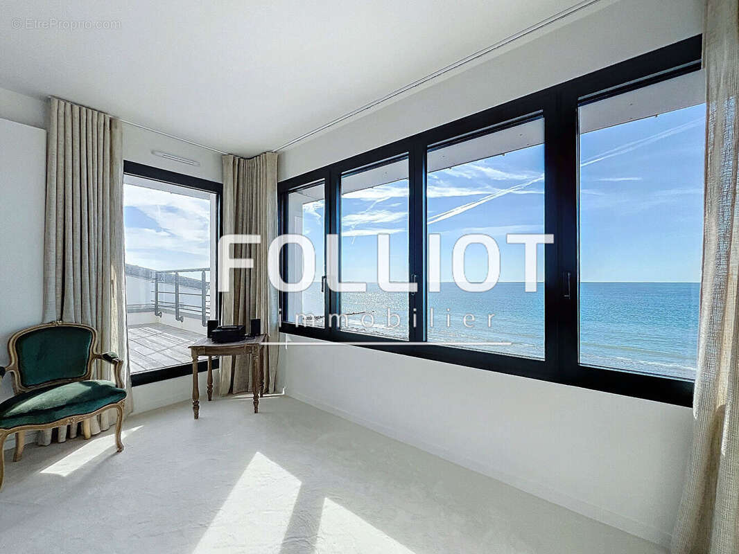 Maison à AGON-COUTAINVILLE