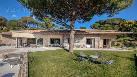 Maison à RAMATUELLE