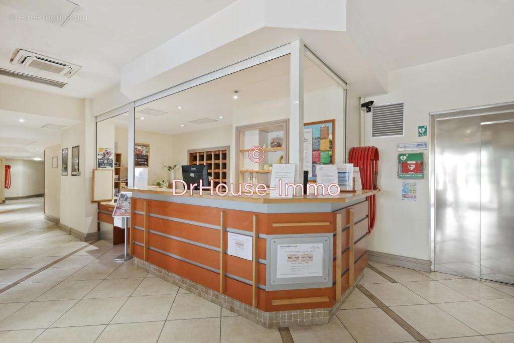 Appartement à SAINT-LAURENT-DU-VAR