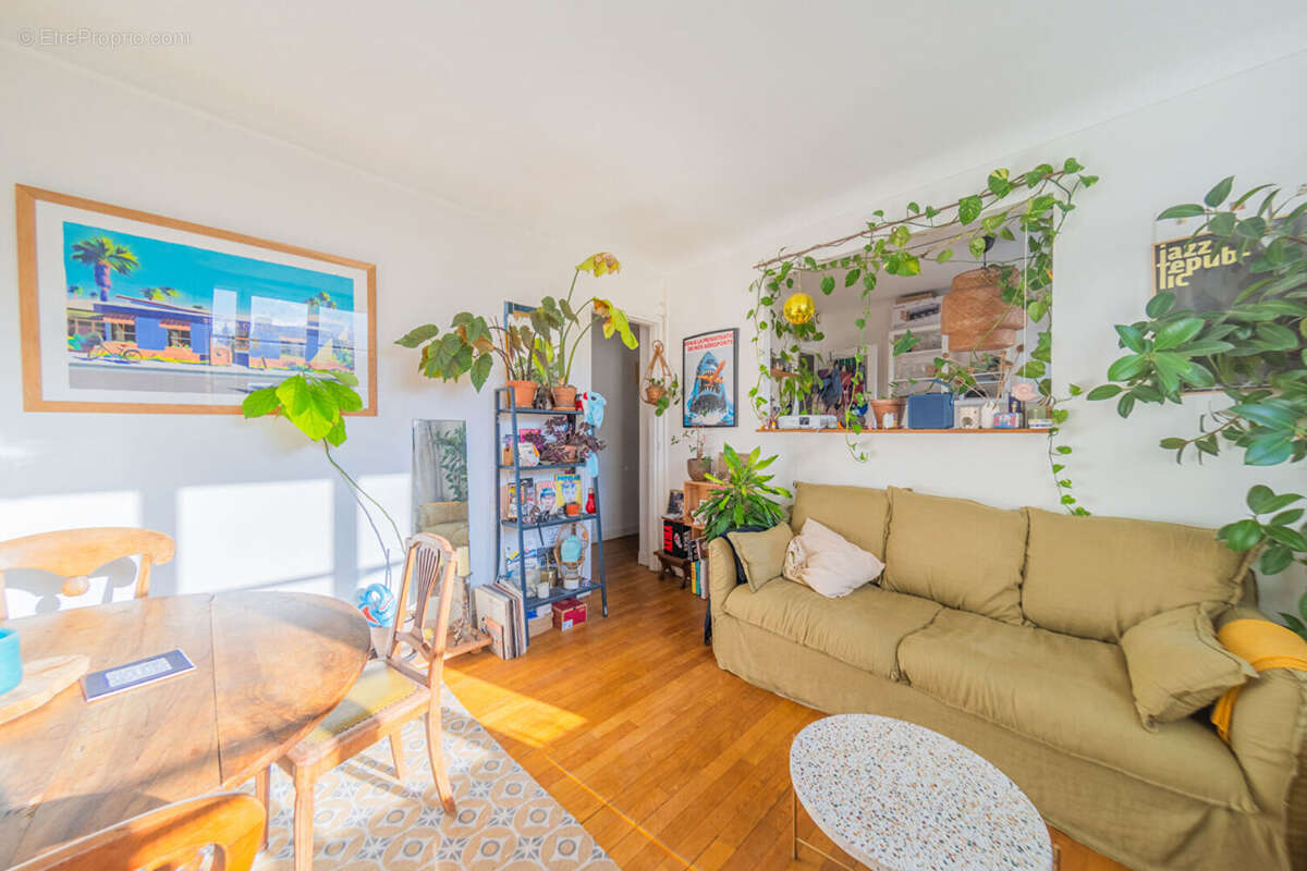 Appartement à PARIS-20E