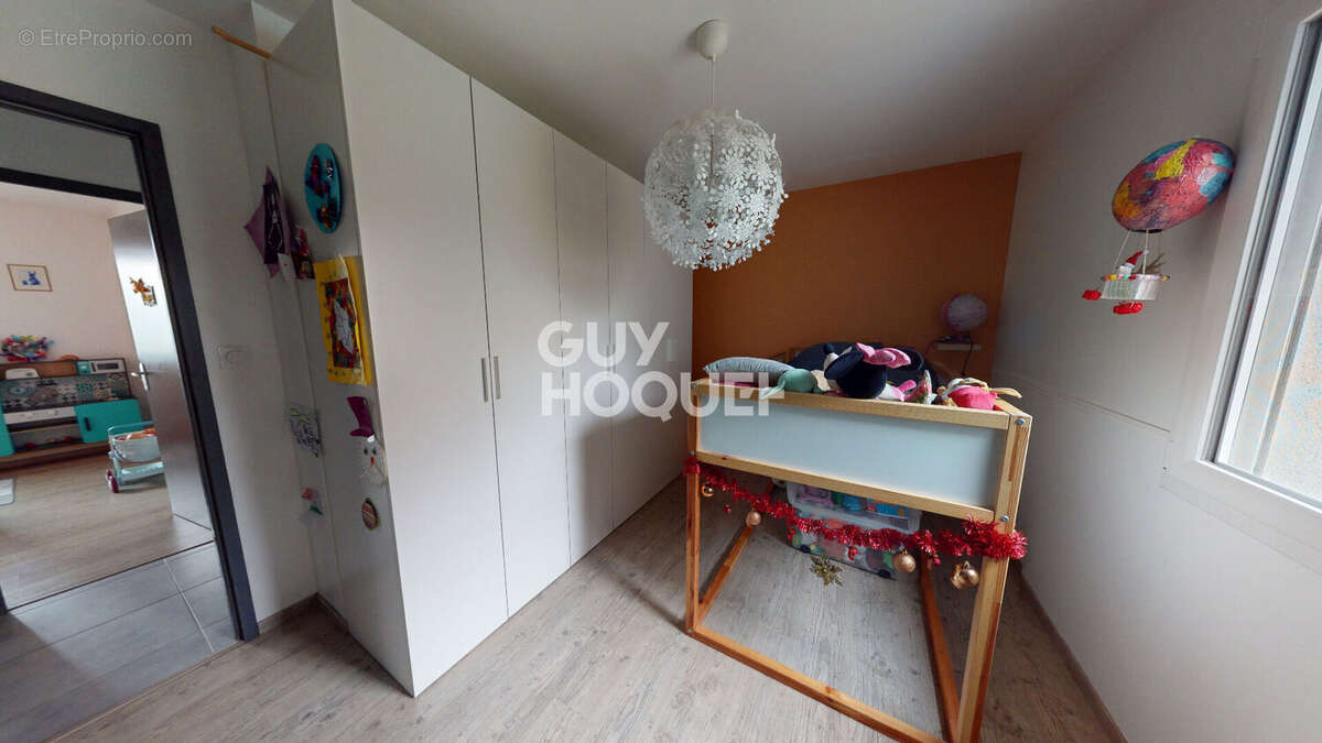 Maison à LE VAL-SAINT-PERE