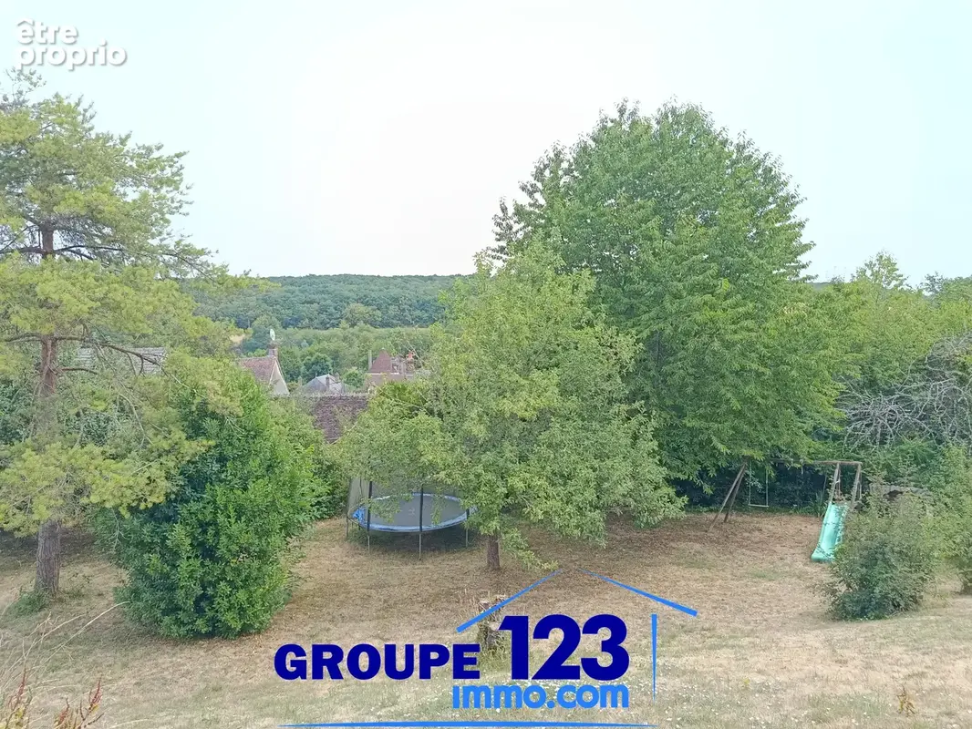 Superbe maison de maçon de 266 m2   Idéal famille ou projet d'accueil   Terrain 3 000 m2 avec vue - photo 2