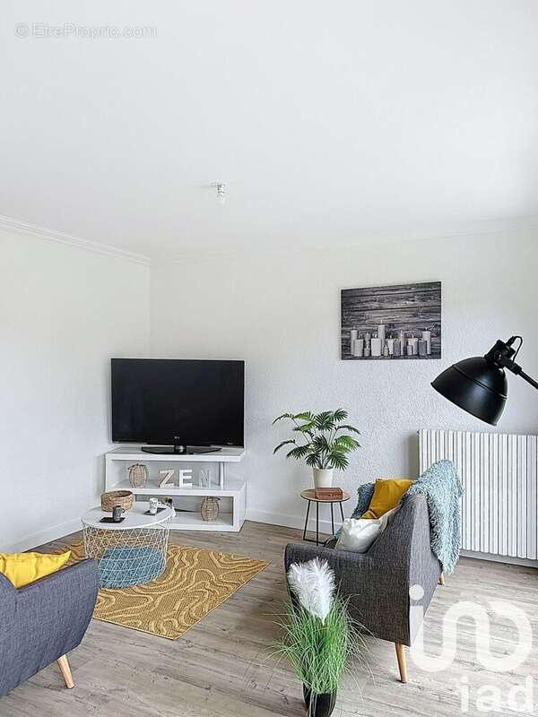 Photo 4 - Maison à SAINT-GENIS-LES-OLLIERES