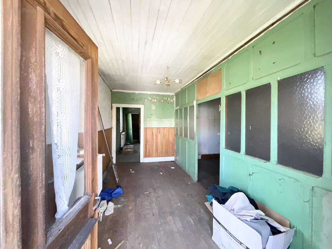 Maison à ARC-SOUS-CICON